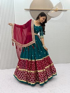 Conjunto de Lehenga Choli y Dupatta de Georgette Sintético con Bordado de Hilo y Lentejuelas - Product Image 4