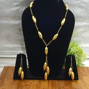 Parure de bijoux plaqué or avec perles ovales, collier en Y fait main en laiton avec pampilles et boucles d'oreilles, ensemble de bijoux ethniques de mariée en gros - Product Image 4