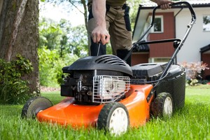 Tondeuse à gazon autotractée portable 2026 de 21 pouces à essence 1800W 4 temps haute productivité pour l'agriculture - Product Image 3