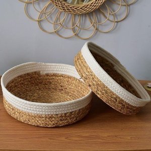 Hot Selling Round/Rectangle Water hyacinth <b>basket</b> <b>with</b> <b>lid</b> Eco-Friendly Multifunction Picnic Flower Storage <b>Baskets</b> for sale - Product Image 1