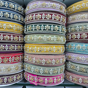 Bordado de encaje metálico de poliéster con pedrería y cuentas para zapatos, bolsos y textiles del hogar, lavable, 1 pulgada de ancho, personalizado - Product Image 1