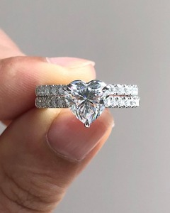 Best Selling Elegant Heart Shape Moissanite Engagement Ring or Women Gift Jewelry Available at Export Price - Product Image 3
