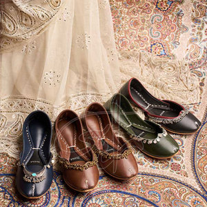 Best Selling Wholesale Customizable High Quality Anti-Slippery Printed Faux Leather All Seasons Fashion Design Low MOQ <b>Khussa</b> - Product Image 4