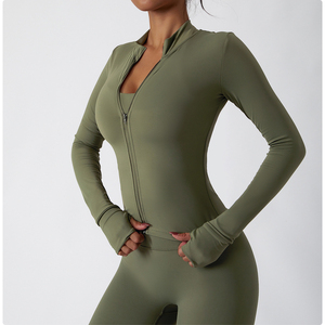 Ensembles pour femmes, vêtements de fitness pour femmes, ensemble de yoga, logo personnalisé, vêtements de yoga fitness, vêtements de sport amincissants pour femmes, ensemble de yoga 3 pièces - Product Image 4