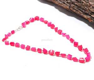 สร้อยคอประดับลูกปัดหินแคลเซโดนีสีชมพูสดแบบเจียระไน งานแฮนด์เมด เครื่องประดับอัญมณีแคลเซโดนี สร้อยคอหินประจำเดือนมิถุนายน ดีไซน์หรูหรา - Product Image 6