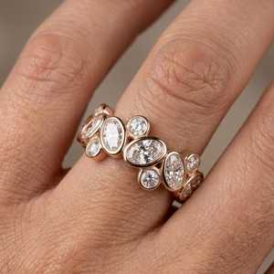 Anillo moderno con diamantes de corte ovalado y redondo para mujer, de oro rosa de 14 quilates, para recuerdos especiales, regalo de boda, joyería sorpresa para esposa - Product Image 1