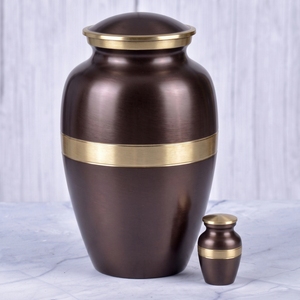 Urna Funeraria de Latón Rosa y Plateada con Acabado Mate para Cenizas Humanas, Almacenamiento Conmemorativo y Exhibición en el Hogar - Product Image 2