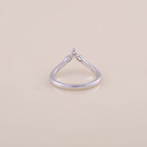 IGI Certified Marquise Diamond V-Shaped Contour <b>Ring</b> in 18K White / Rose & Yellow Gold - Product Image 5