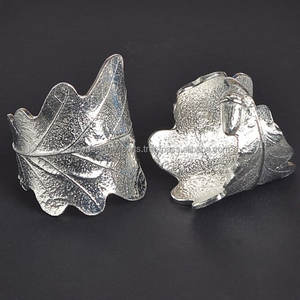 Meilleures ventes Rond de serviette en métal argenté stocké - Product Image 3