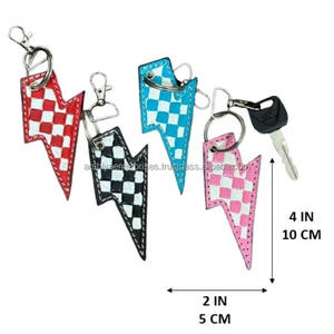 Porte-clés tendance 2025 fait main en cuir de vachette martelé à motif à carreaux, élégant accessoire pour clés de voiture et sac pour hommes et femmes - Product Image 2