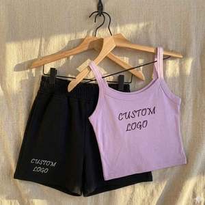 Conjunto Moderno de Top Corto con Cuello Cuadrado y Pantalones Cortos Casuales para Mujer, Atuendo Relajado de Verano - Product Image 1