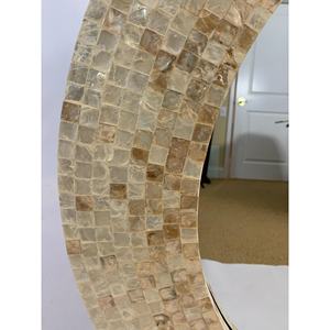 Miroir rond exquis en nacre, mosaïque de coquillages bruns naturels, cadre décoratif mural pour projets de design d'intérieur - Product Image 3