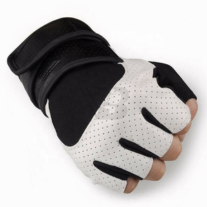 Gants de sport élégants pour la gym et l'entraînement, gants de musculation demi-doigts avec support de poignet, logo personnalisé, gants confortables - Product Image 3