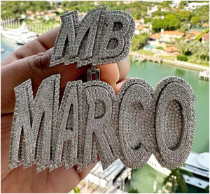 CONCEPTION Colgante de Letra Hip Hop con Moissanita, Plata 925, Cadena Totalmente Cubierta de Piedras, Nombre Personalizable, Certificado GRA, Chapado en Oro, Unisex - Product Image 3