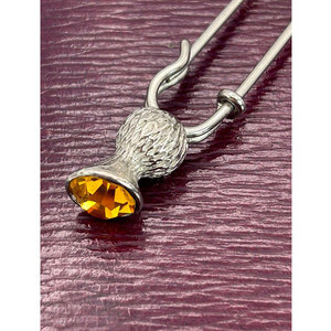 Broche de pin para kilt con diseño de cardo escocés - Estilo imperdible con piedra de cristal ámbar, accesorio tradicional irlandés, broches decorativos de alta calidad - Product Image 2