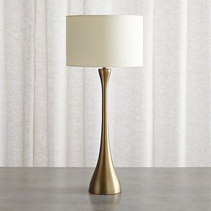 Lámpara de Mesa Moderna de Metal con Pantalla Color Crema, Diseño para Sala de Estar, Uso en Interiores - Product Image 2