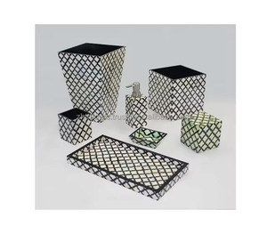 Juego de baño de nácar de lujo con bandeja con incrustaciones de hueso, dispensador, jarrón y caja hechos a mano para decoración elegante de baño de la India - Product Image 1