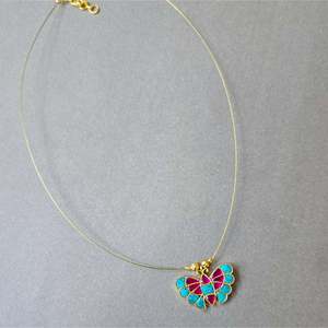 14K Gold Plated Invisible Chain with Butterfly Pendant Natural Pearl & Zircon - Product Image 3