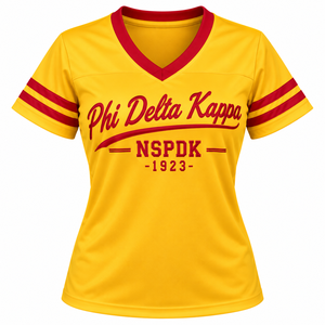 เสื้อฟุตบอลหญิง PDK คอวีคลาสสิก แขนสั้น พร้อมตราสัญลักษณ์ที่อกขนาดใหญ่ และแถบลายกีฬาที่แขนเสื้อ - Product Image 3