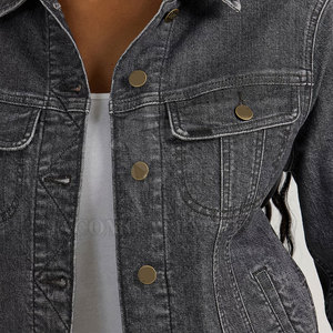 Vente directe d'usine, veste en jean pour femme au style unique, disponible en couleurs et tailles personnalisées, modèles classiques. - Product Image 4