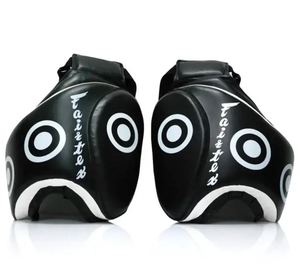 แผ่นรองต้นขาคุณภาพสูง Fairtex สำหรับมวยไทย แผ่นป้องกันขา แผ่นป้องกันตัว แผ่นป้องกันต้นขาสำหรับชกมวย - Product Image 1