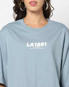 เสื้อยืดทรงบ็อกซี่ แขนสั้น ผ้าฝ้าย 100% คุณภาพสูงสำหรับผู้หญิง ฤดูร้อน รับผลิตตามสั่ง (OEM) พร้อมปักโลโก้และออกแบบสีได้ตามต้องการ ระบายอากาศได้ดี - Product Image 3
