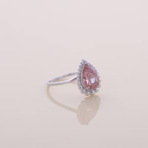 Anillo de Diamante Rosa Cultivado en Laboratorio de 1.5ct con Halo de Perlas, Joyería de Oro Amarillo, Blanco y Rosa de 18K - Product Image 5