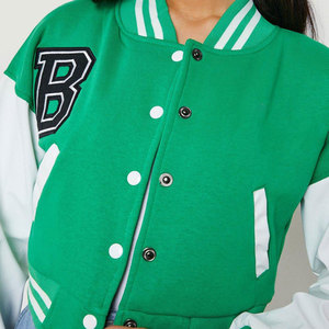 Vestes de sport personnalisées avec logo, couleur unie, sans motif, confortables, respirantes, de haute qualité, vestes de sport courtes pour femmes - Product Image 5
