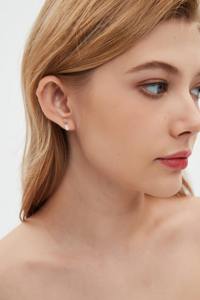 Pendientes de Diamantes Flotantes en Oro de 14K y 18K, Diamantes Cultivados en Laboratorio, Color Rosa y Blanco, Joyería Minimalista y Elegante para Mujer - Product Image 4