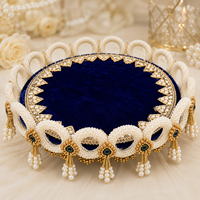 Plateau de mariage artisanal en velours bleu roi, décoré de perles, pour la cérémonie nuptiale
