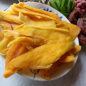 Bocadillo masticable suave natural de Mango Seco hecho de rodajas de mango tropical maduro cosechadas en Vietnam - Product Image 6