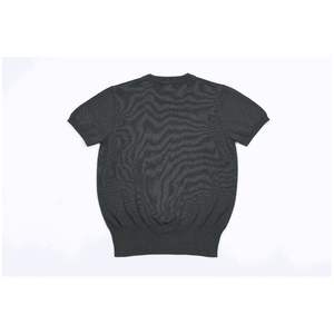 ODM เสื้อสเวตเตอร์แฟชั่นสตรีแบบบางแขนสั้นกระชับปกติพร้อมโลโก้หน้าคอลูกเรือ - Product Image 2