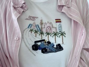 Top tendance fait main brodé et perlé avec détails de mode élégants et ornés - Product Image 6