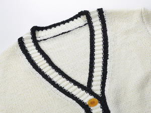 Cárdigan de punto transpirable de algodón con cuello en V para hombre, suéter varsity a rayas en contraste, abotonado frontal, ropa exterior informal al por mayor - Product Image 3