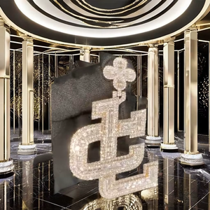 Colgante vertical de moissanita estilo hip-hop con letras, impresionante colgante de nombre con incrustaciones de moissanita, colgante de moissanita personalizado de lujo - Product Image 1