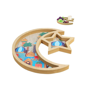 Plateau en bois d'acacia en forme de lune et d'étoile pour aliments, fromages, desserts, fruits, légumes, en-cas, couleur naturelle - Product Image 1