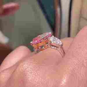 Anillo de Lujo para Mujer en Oro Sólido de 14K, Estilo Vintage, con Diamante Rosa Intenso Creado en Laboratorio, Corte Pera Brillante, 6CT, Claridad VS1, Bañado en Rodio - Product Image 2