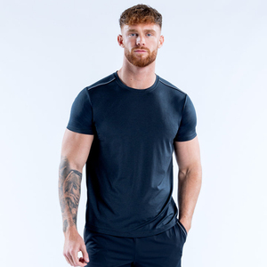 Camisetas de fitness para hombre al por mayor con logotipo personalizado OEM, camisetas para correr de secado rápido y cómodas, con dobladillo ligeramente curvado, camisetas de gimnasio para hombre - Product Image 1