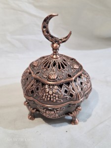 Antique Copper Metal Crescent Moon <b>Bakhoor</b> Burner Arabic <b>Oud</b> Incense Holder Decorative Ramadan Mabkhara Censer - Product Image 3