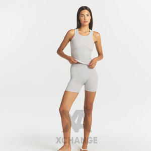 Camiseta sin mangas de punto gris para mujer, cuello redondo, color liso, uso casual, con logo XCHANGE en el bajo - Product Image 4