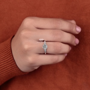 Anillo de Compromiso con Diamante Cultivado en Laboratorio, Oro de 14K, Solitario con Acento, 1.60 Ct, Estilo Vintage, Joyería Nupcial, Regalos de Aniversario - Product Image 2