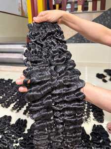 Extensiones de Cabello Humano Vietnamita al por Mayor, Rizado Birmano, Negro Natural, Rizos Voluminosos, Trama de Cabello - Product Image 1