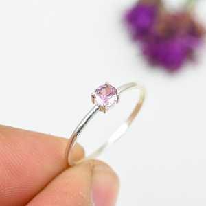 แหวนเงินแท้ 925 รูปไข่ สีเขียวมรกต ประดับพลอยมรกต สำหรับเจ้าสาว งานหมั้น งานแต่งงาน แหวนผู้หญิง ดีไซน์ Eternity Vermeil - Product Image 6