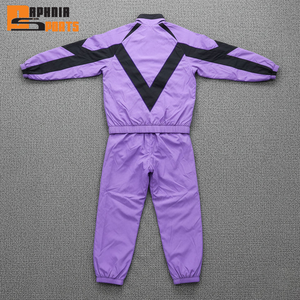 Conjunto Deportivo de Dos Piezas para Hombre, Chaqueta Cortavientos Personalizada con Diseño de Pedrería, Cierre de Cremallera, Material de Poliéster/Nailon - Product Image 6