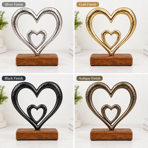 Objeto Decorativo de Metal con Doble Corazón sobre Base de Madera, Decoración Moderna para el Hogar, para Mesa, Exhibición del Día de San Valentín - Product Image 3