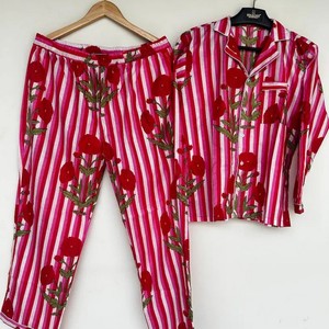 Conjunto de Pijama para Mujer, Rojo a Rayas, Bordado Floral, Manga Larga, Cuello Camisero, 100% Algodón, Largo, Ropa de Dormir Informal para Primavera - Product Image 1