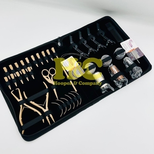 Superbe Kit d'Outils pour Extensions de Cheveux Beige : Pince, Ciseaux, Peigne, Clip, Sac, Boucle, Étui à Logo en Acier Inoxydable pour Micro-Anneaux - Product Image 3