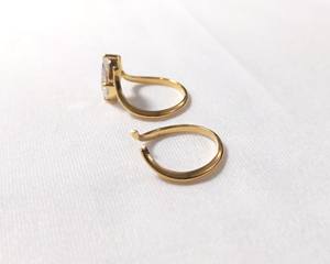 Bague de fiançailles solitaire en moissanite taille marquise 1,50 carat, style vintage chrétien, cadeau d'anniversaire de mariage, or jaune massif 14 carats - Product Image 3