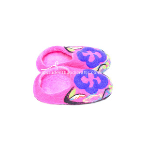 รองเท้าทำจากผ้าขนสัตว์สำหรับอุ่นมือและเท้า - Product Image 3