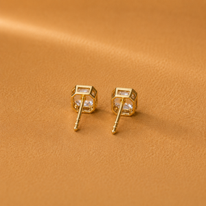 Boucles d'oreilles minimalistes hexagonales en diamant de laboratoire taille Asscher 1 carat, monture griffe en or massif 14K, qualité VVS-VS, personnalisables - Product Image 5